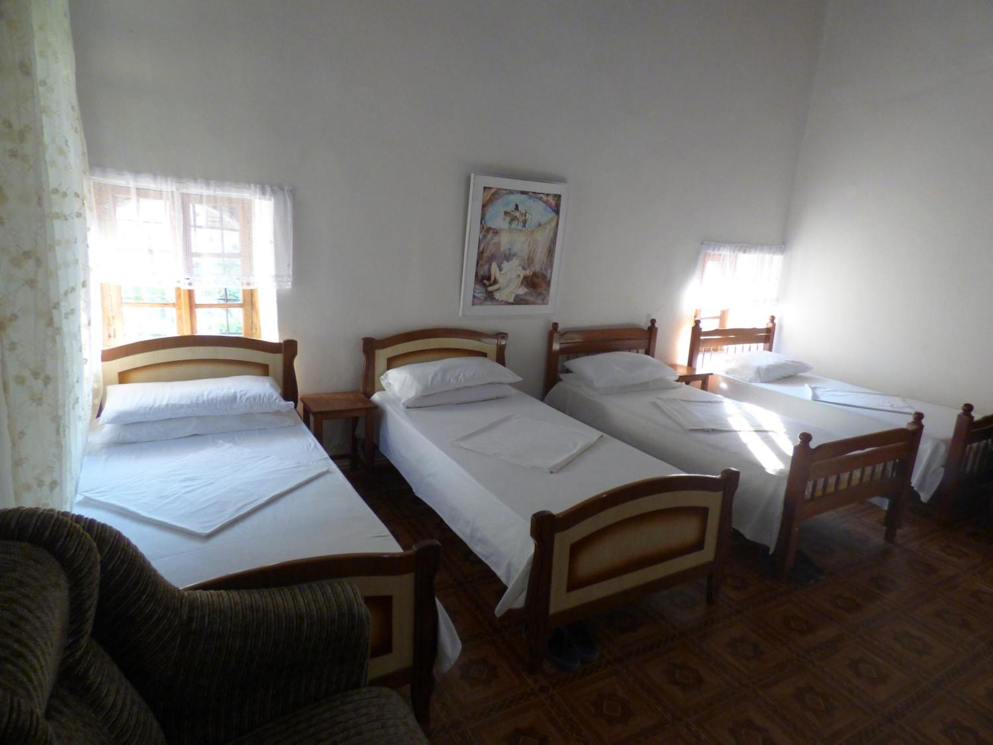 Guesthouse & Hostel Lorenc Berat Rom bilde